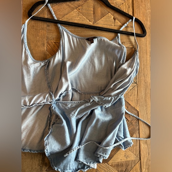 Denim Wrap Ruffle Top - M - Picture 4 of 4